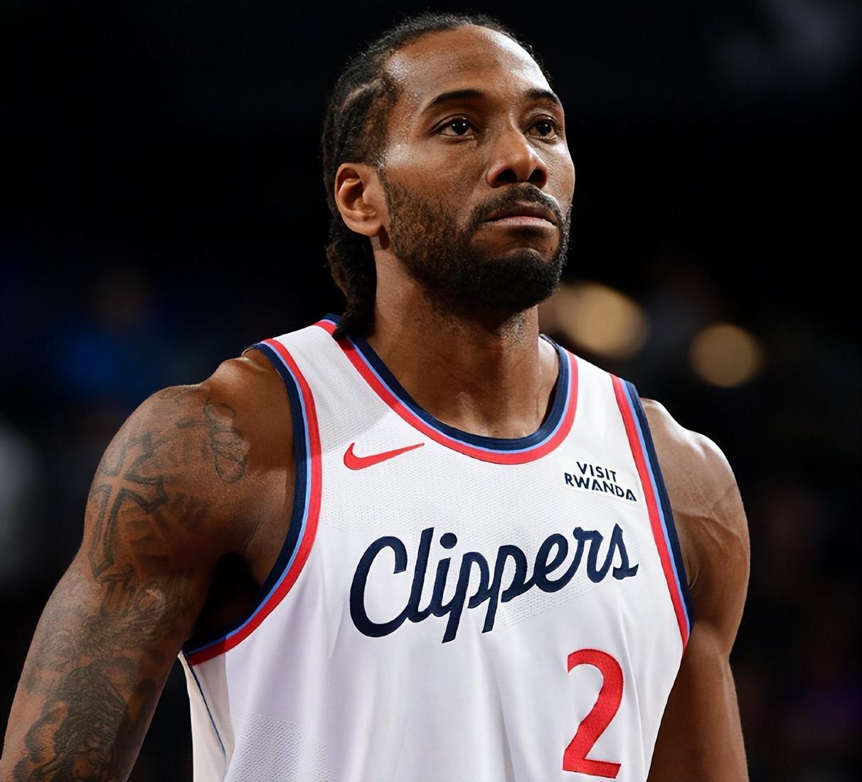 完美对战平台-29分8板！23分8板4助！小卡创神级纪录，快船2换5交易大获成功