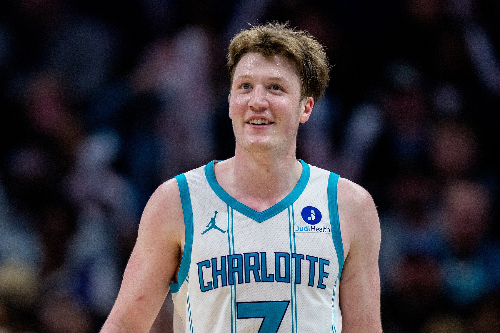 完美平台下载-【菜鸟】克尼佩尔24分7板5三分 贝利21分5三分 克利福德18分8助